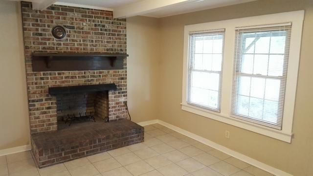 2415 Yearwood Avenue,Murfreesboro,Tennessee 37130,2 Bedrooms Bedrooms,2 BathroomsBathrooms,Duplex,Yearwood Avenue,1186